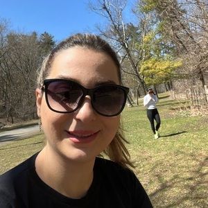 Meet your Posher, Sanaz